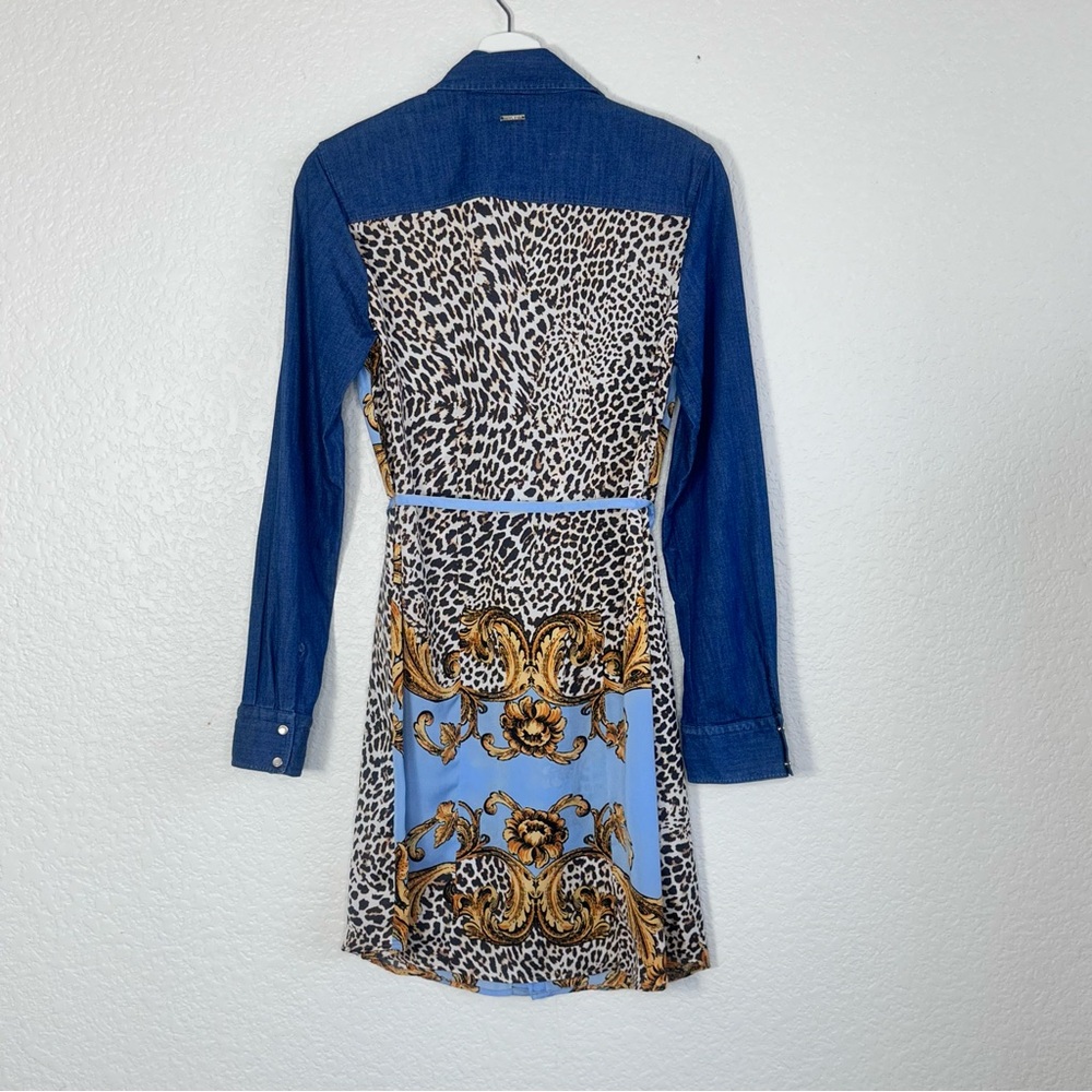 Liu Jo Floral Leopard Denim Mini Shirt Dress in Blue and Gold - Picture 4 of 12